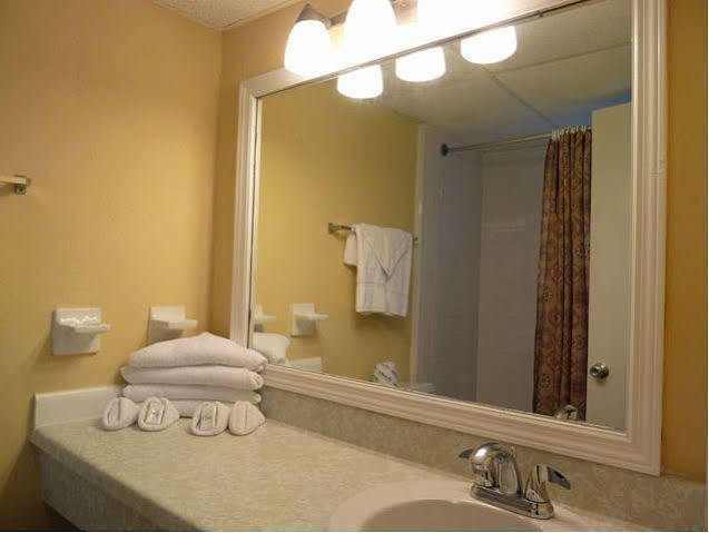 Ocean Breeze Motel Myrtle Beach Exterior photo